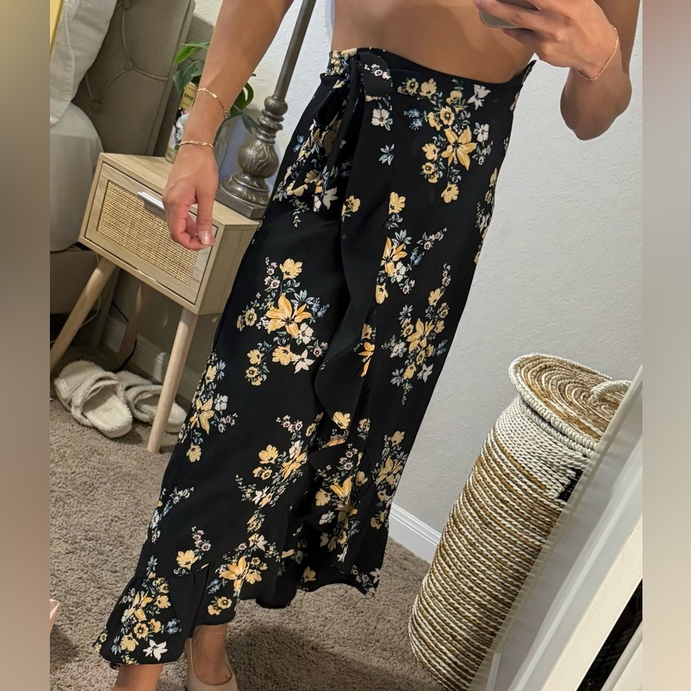 H&M Skirt Wrap Around size 6